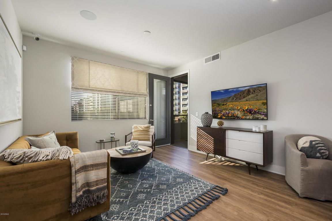 330 Roosevelt Street - Photo 1