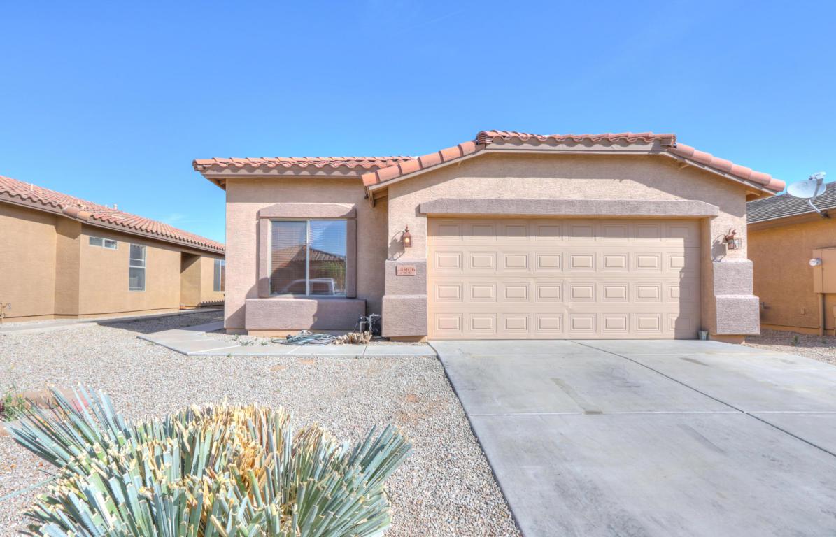 43626 Elm Drive - Photo 1