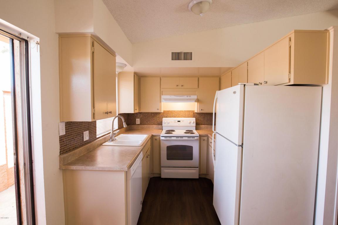 1320 Bethany Home Road - Photo 1