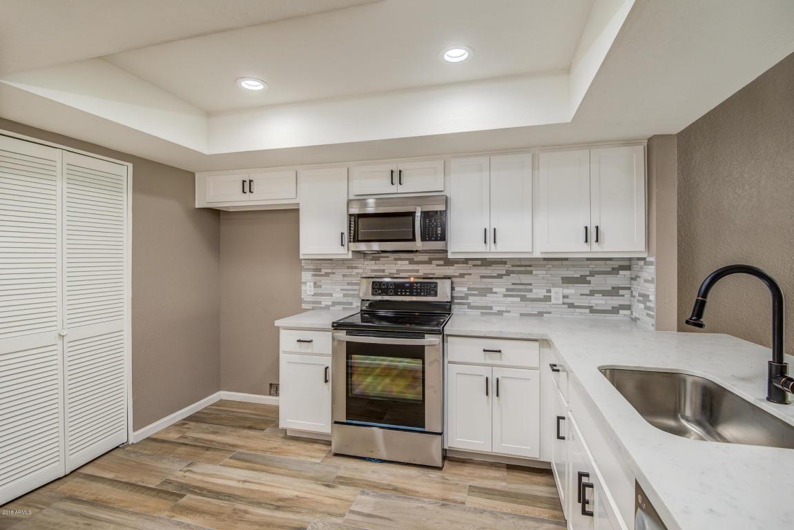 18 Casa Hermosa Drive - Photo 1