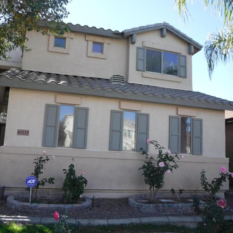 41115 Robbins Drive - Photo 1