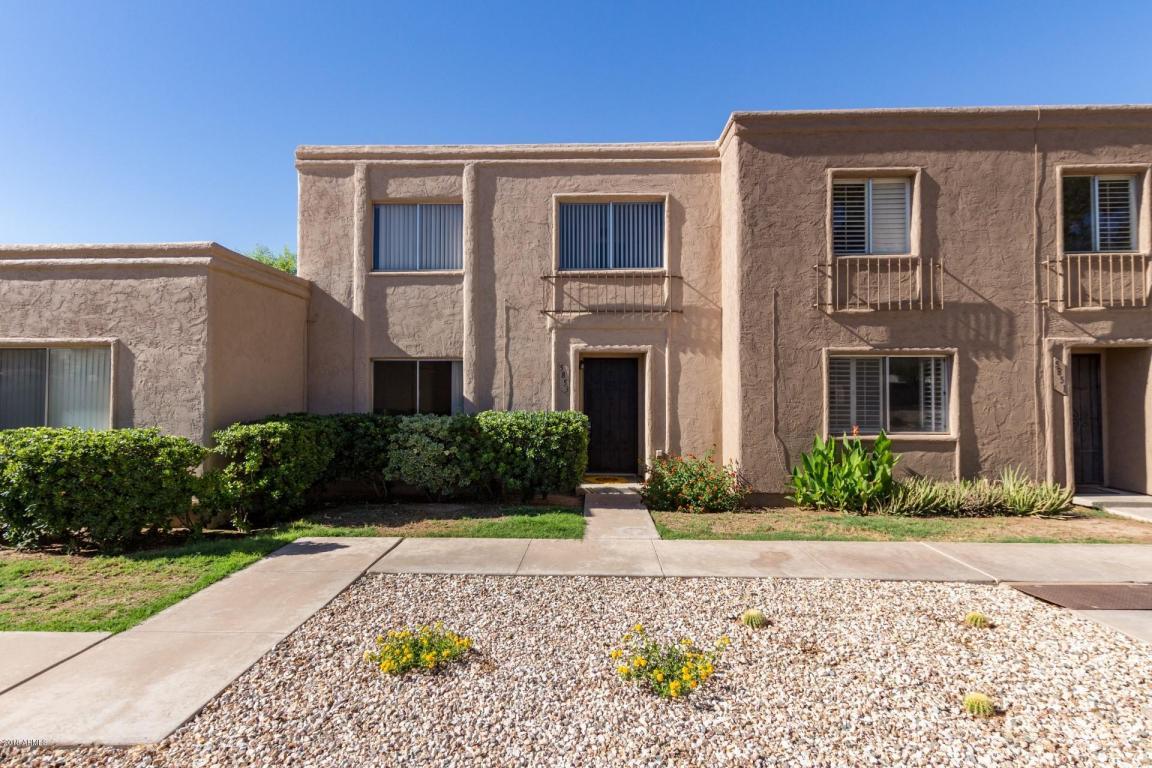 5853 83RD Street - Photo 1