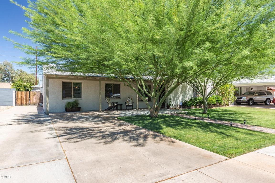 5705 11TH Way - Photo 1