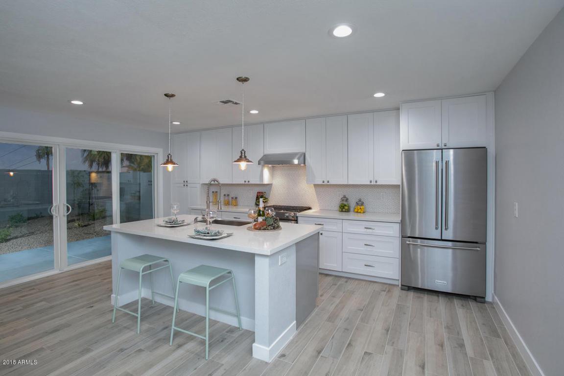 7526 Virginia Avenue - Photo 1