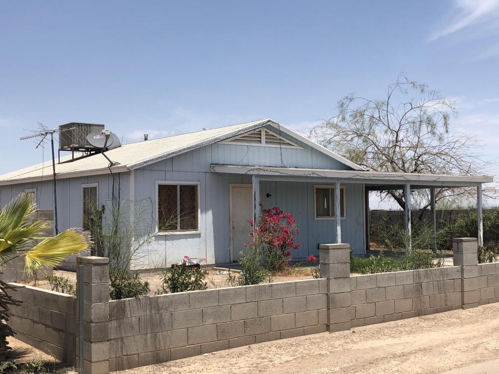 402 14TH Street - Photo 1