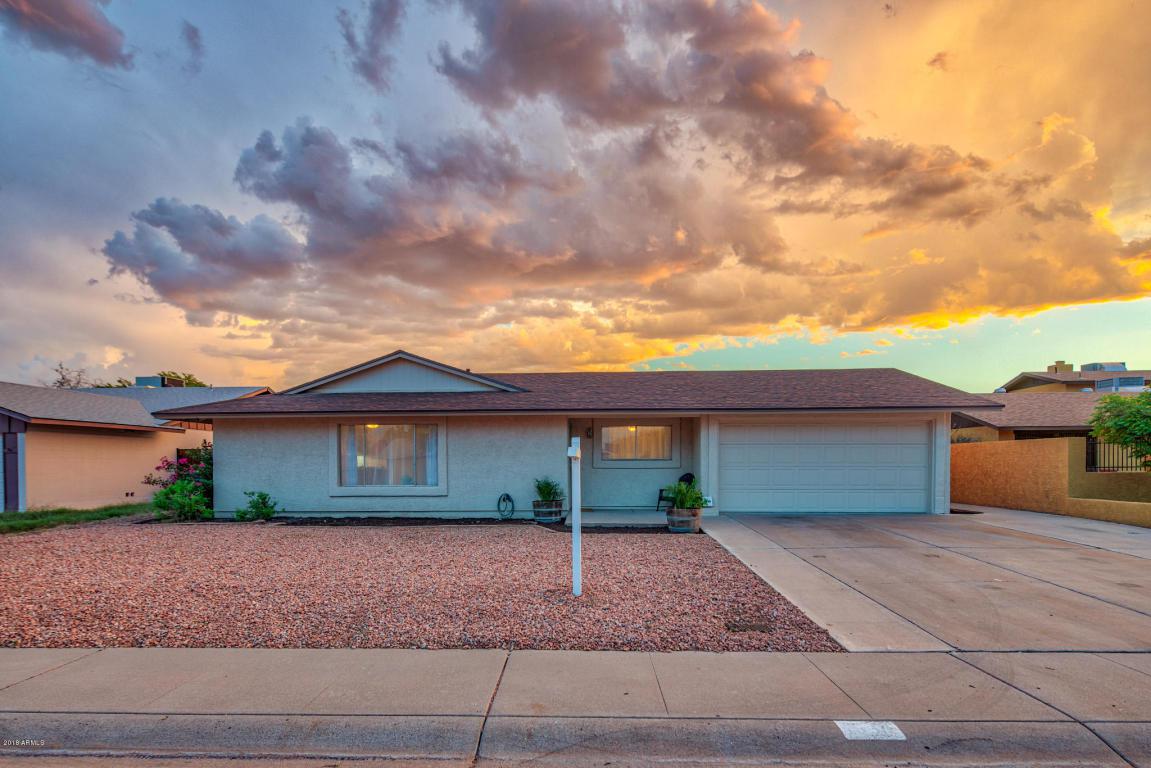 1039 Frost Drive - Photo 1