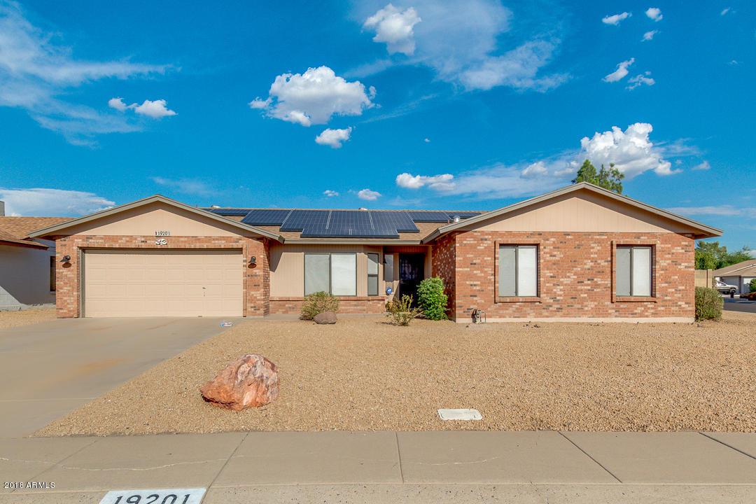 19201 31ST Lane - Photo 1