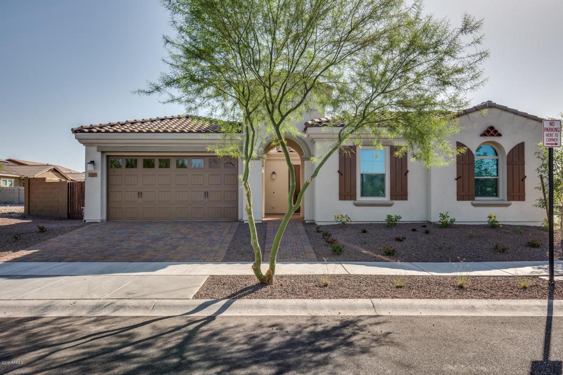 20604 Hazelwood Avenue - Photo 1