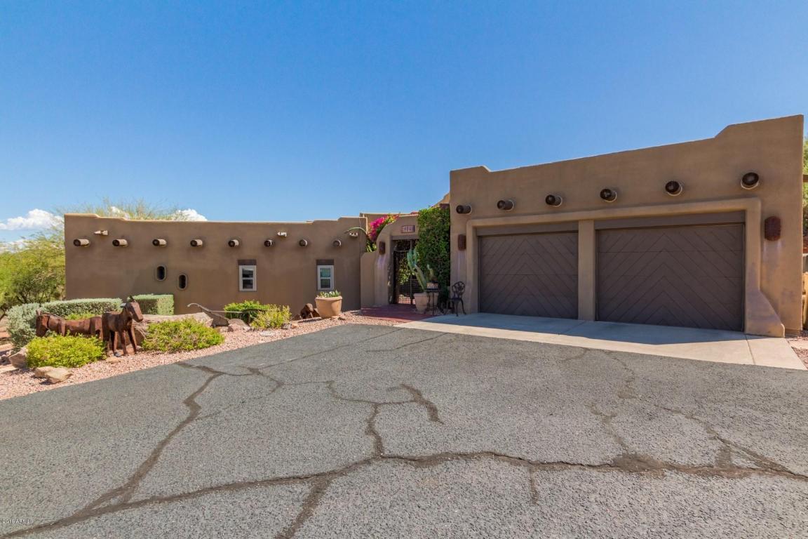 9048 Leo Drive - Photo 1
