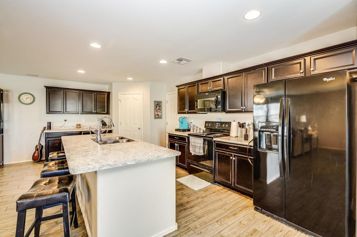 16384 Moreland Street - Photo 1