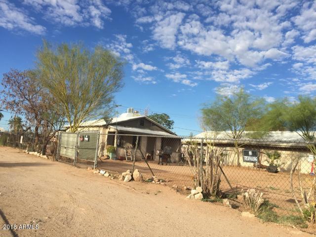 423 9TH Street - Photo 1