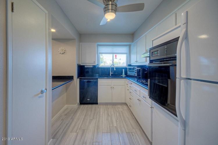 10303 Peoria Avenue - Photo 1