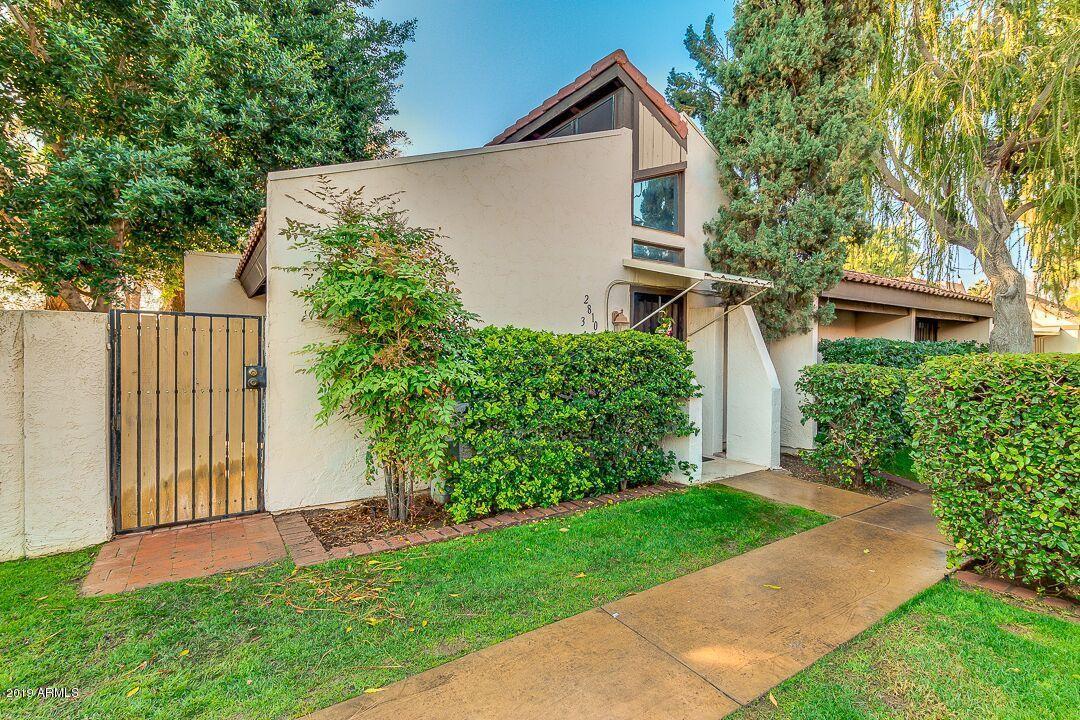2810 Glenrosa Avenue - Photo 1