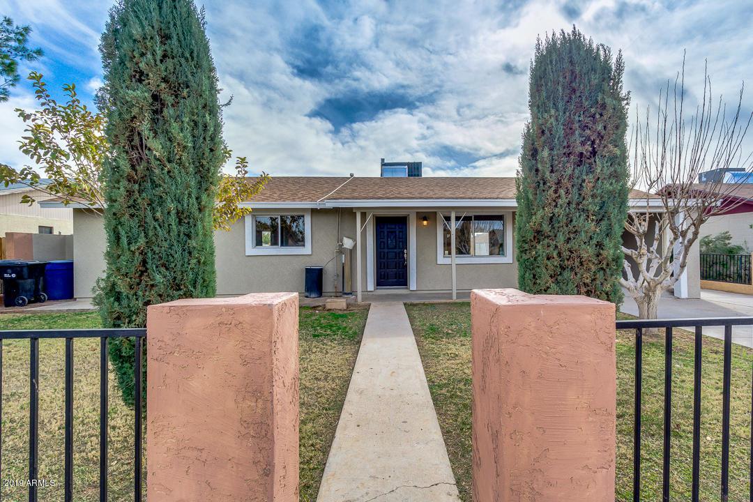 825 Oakland Street - Photo 1