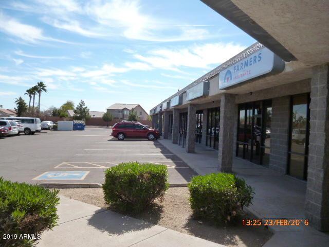 6702 Greenway Road - Photo 1