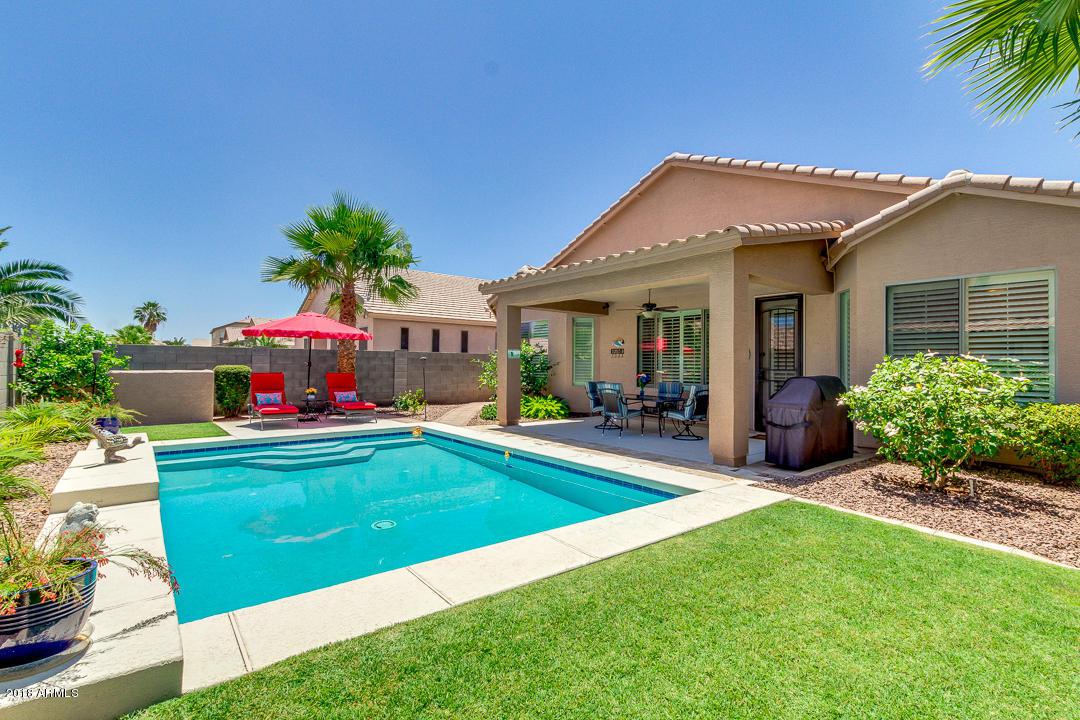 43528 Sansom Drive - Photo 1