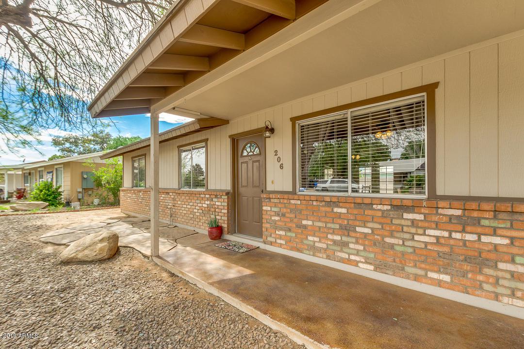 206 Laurel Avenue - Photo 1