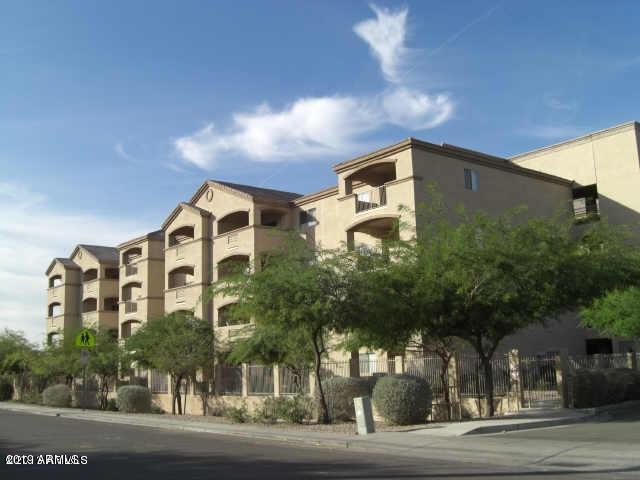 920 Devonshire Avenue - Photo 1