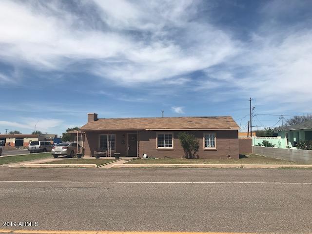 1900 9TH Street - Photo 1