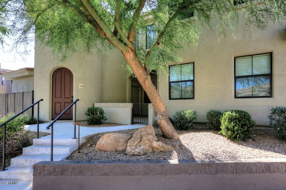10055 142ND Street - Photo 1