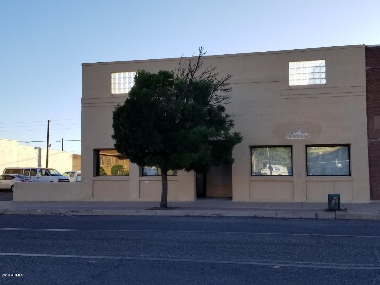 936 F Avenue - Photo 1