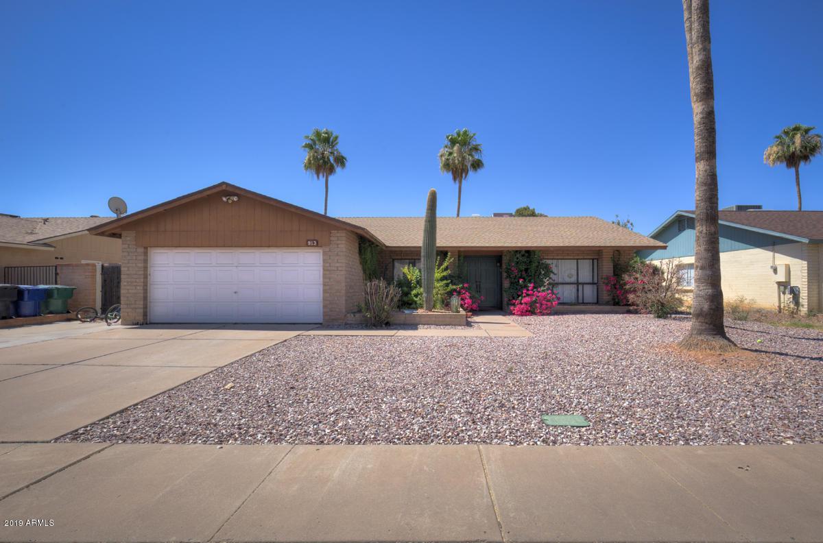 913 Pampa Avenue - Photo 1