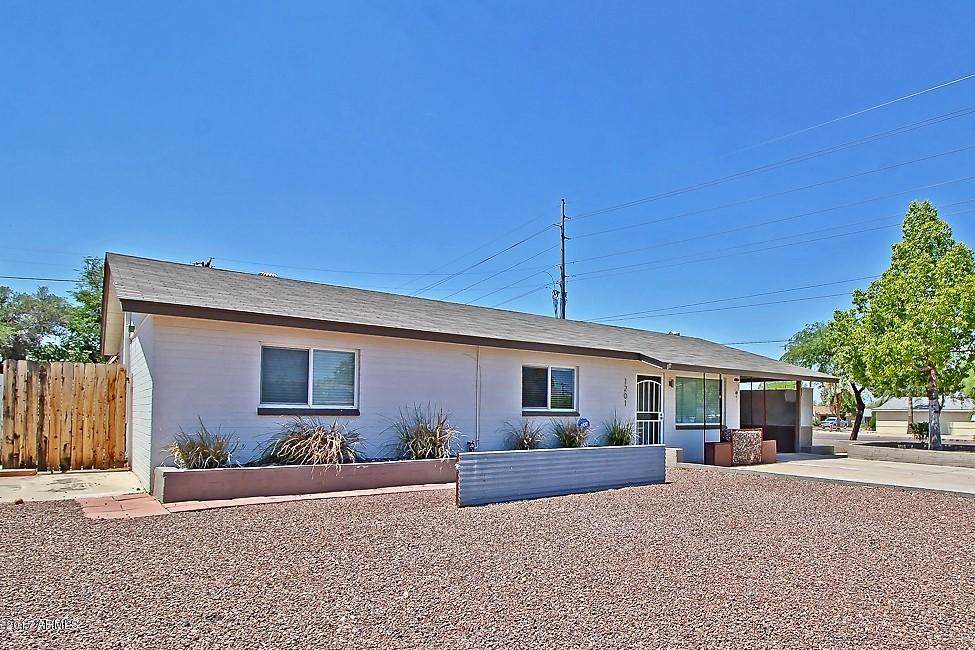 1201 El Camino Drive - Photo 1