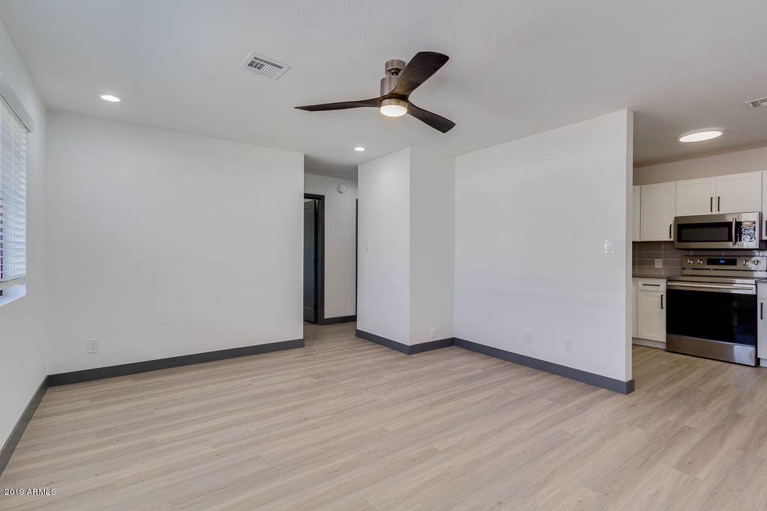 3107 69TH Place - Photo 1