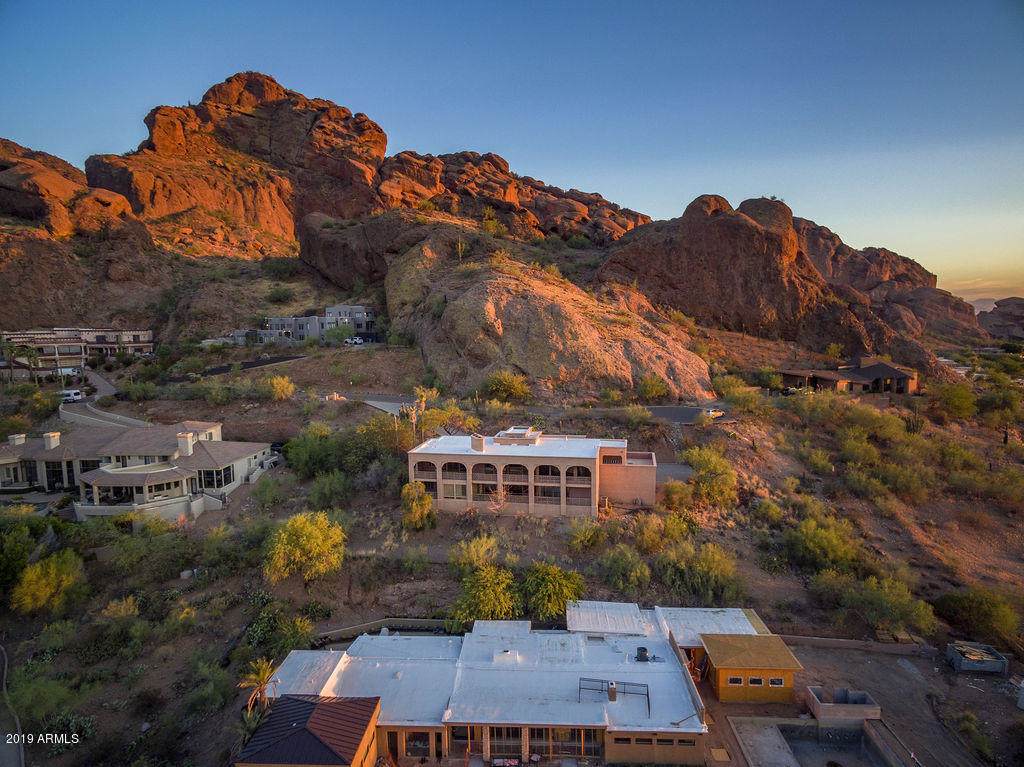 5002 Valle Vista Way - Photo 1