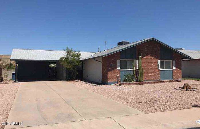 614 Greenway Drive - Photo 1