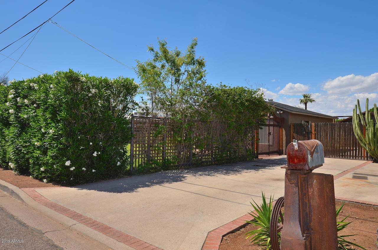 2418 Harvard Street - Photo 1