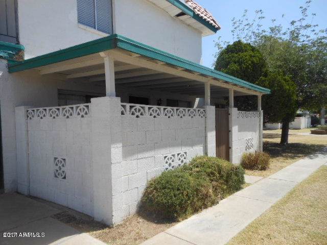 2132 Glenrosa Avenue - Photo 1