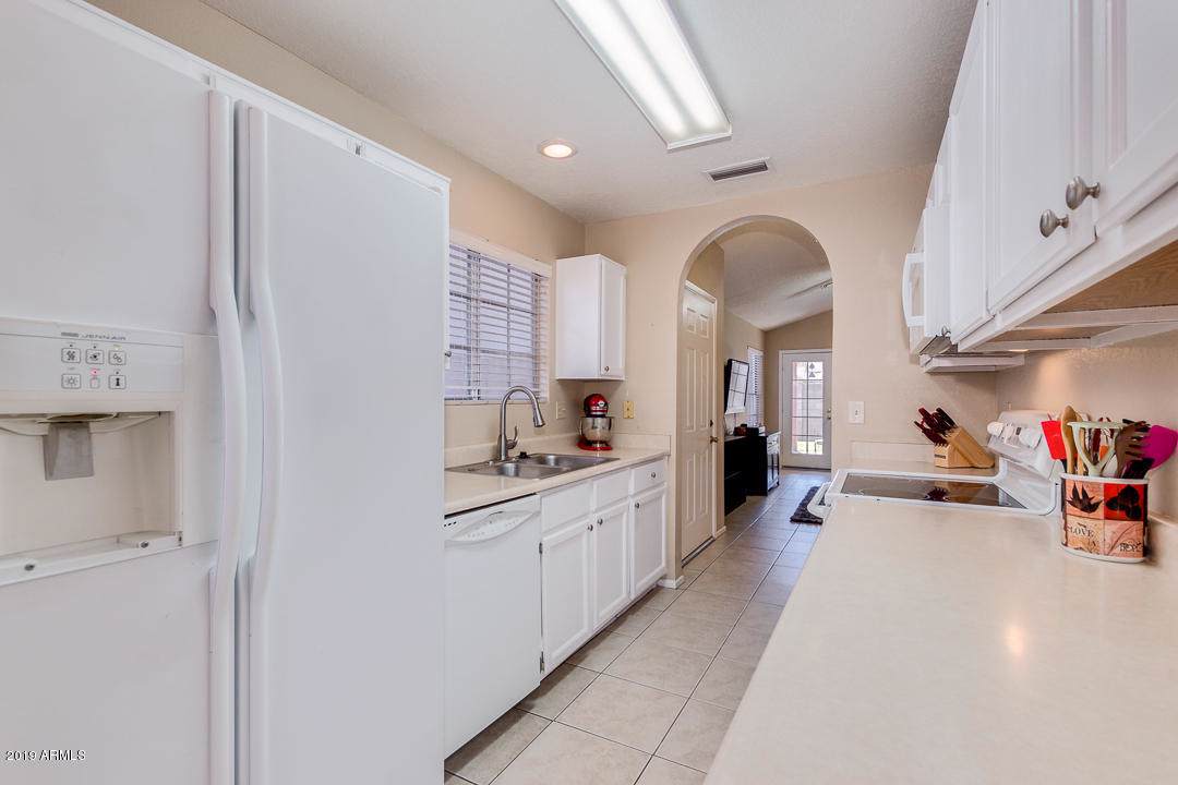 1915 39TH Street - Photo 1