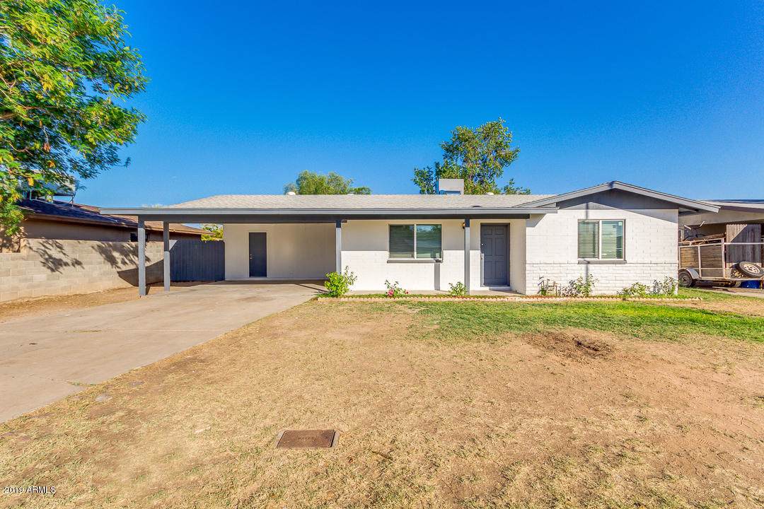 623 Barkley - Photo 1