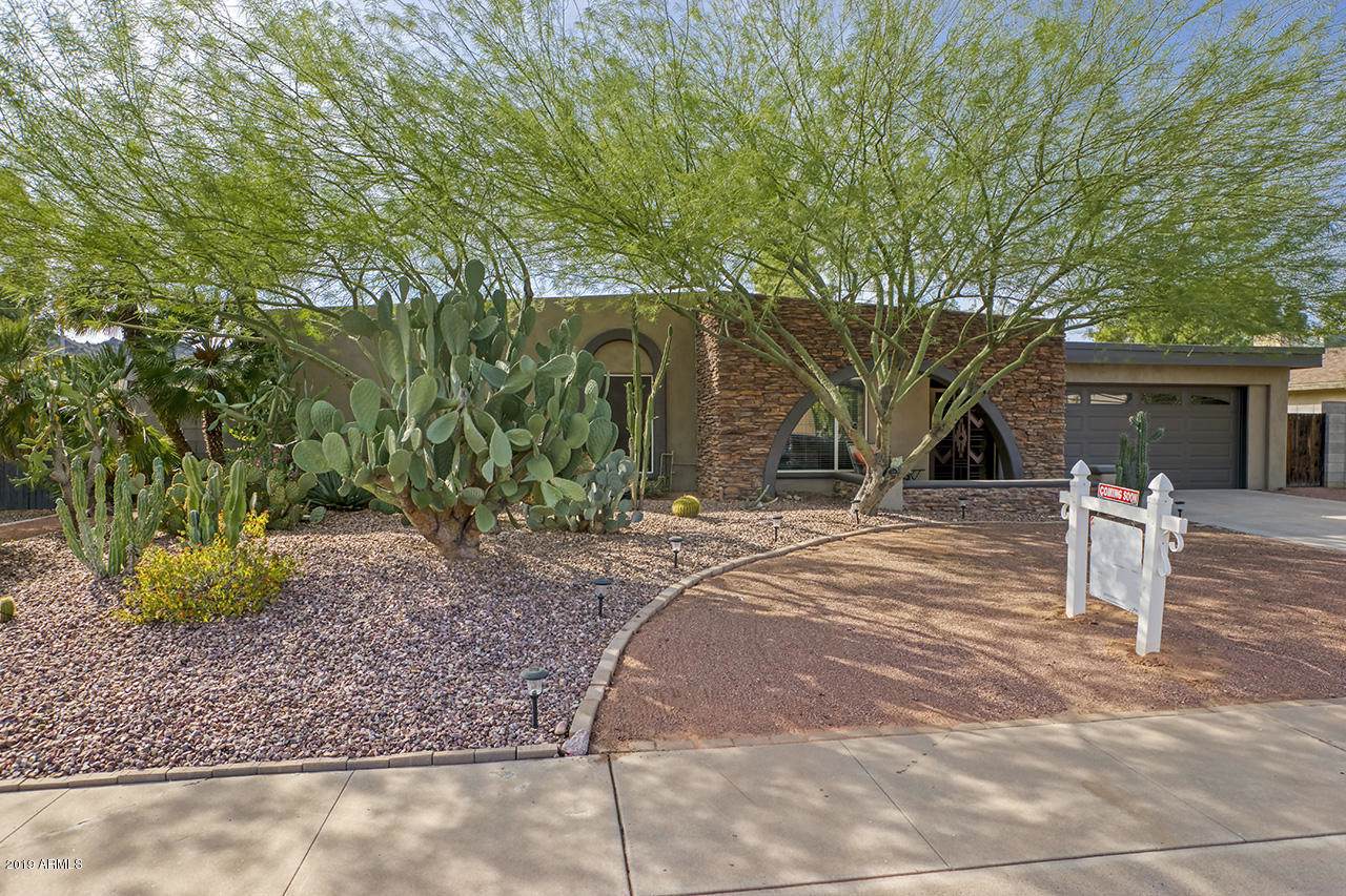 10618 25 Place - Photo 1