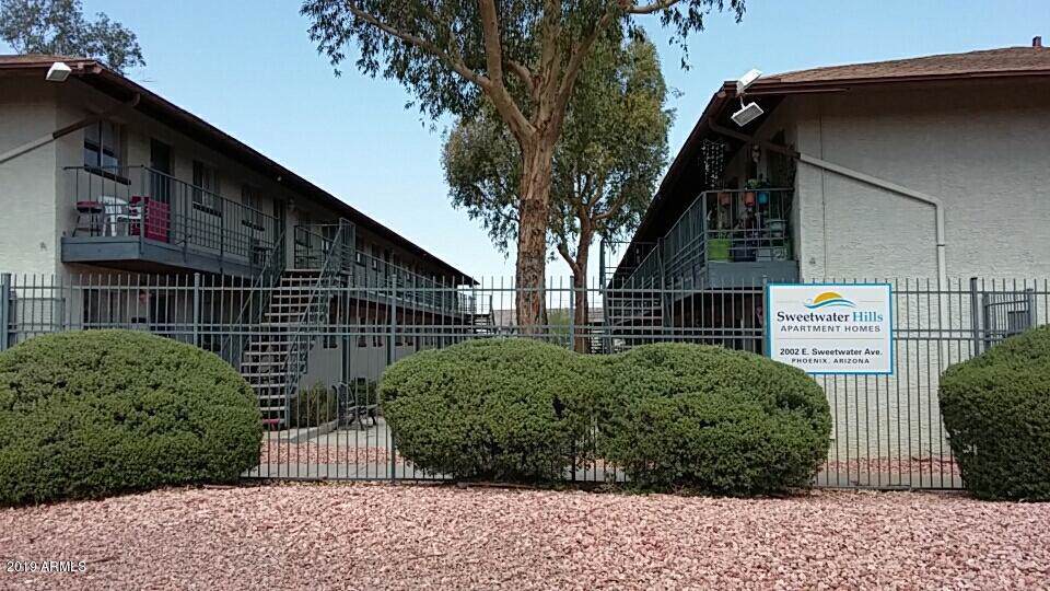 2002 Sweetwater Avenue - Photo 1