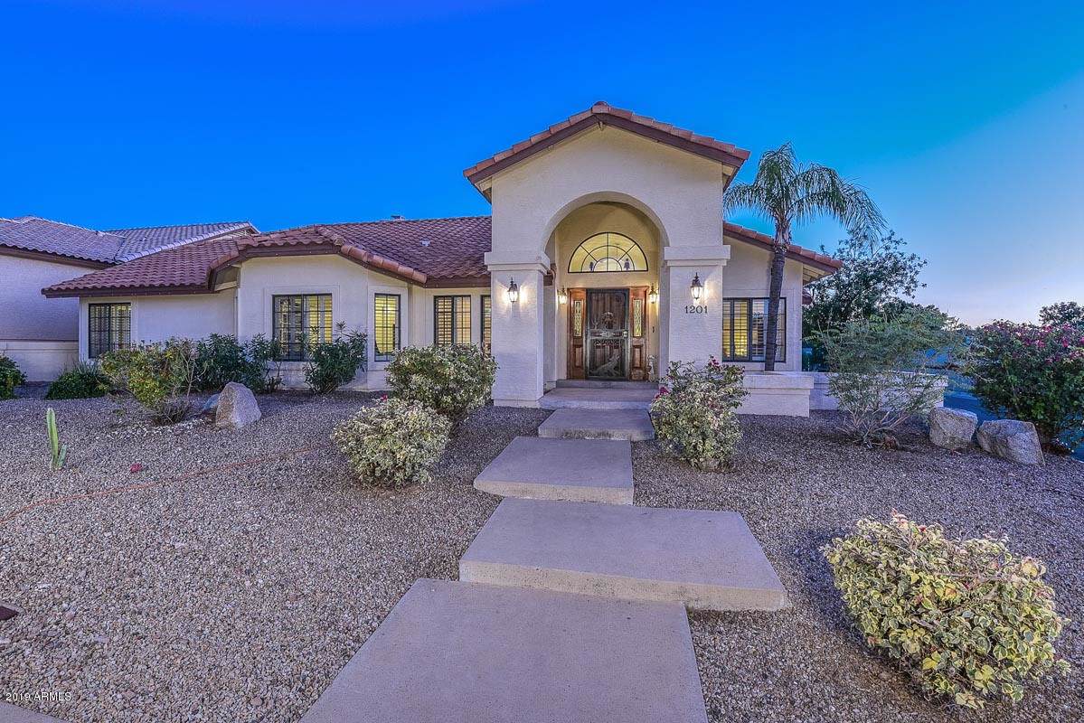 1201 Seminole Drive - Photo 1
