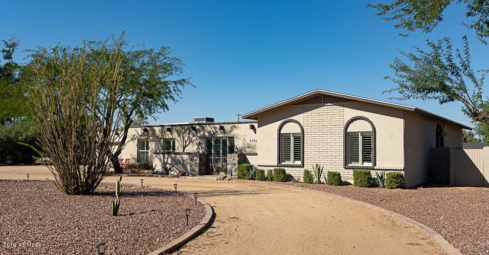 4702 Desert Cove Avenue - Photo 1