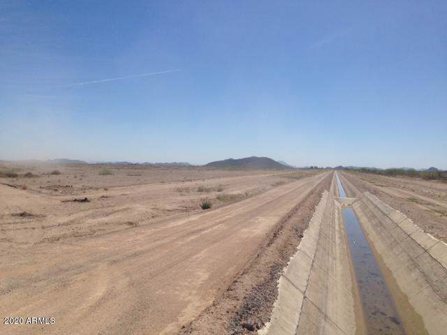 53201 Dobbins Road - Photo 1