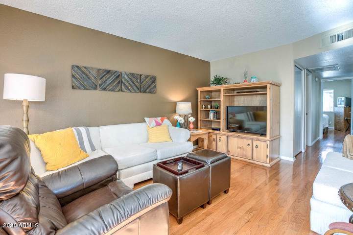 1916 Morningside Drive - Photo 1
