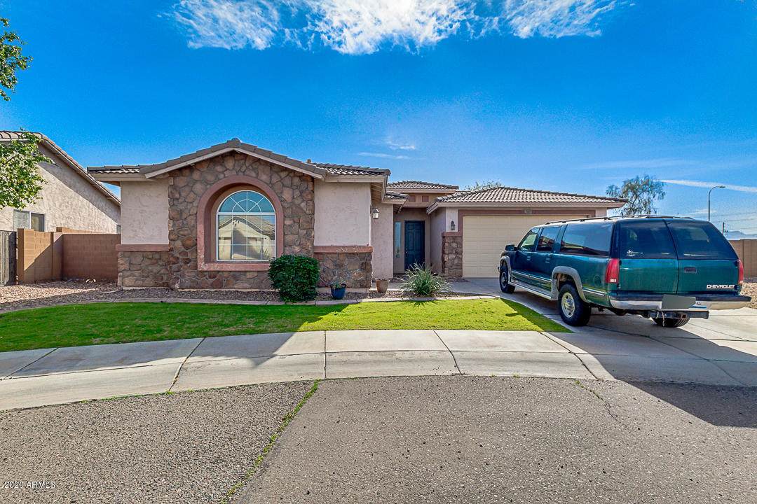 7427 Darrow Street - Photo 1