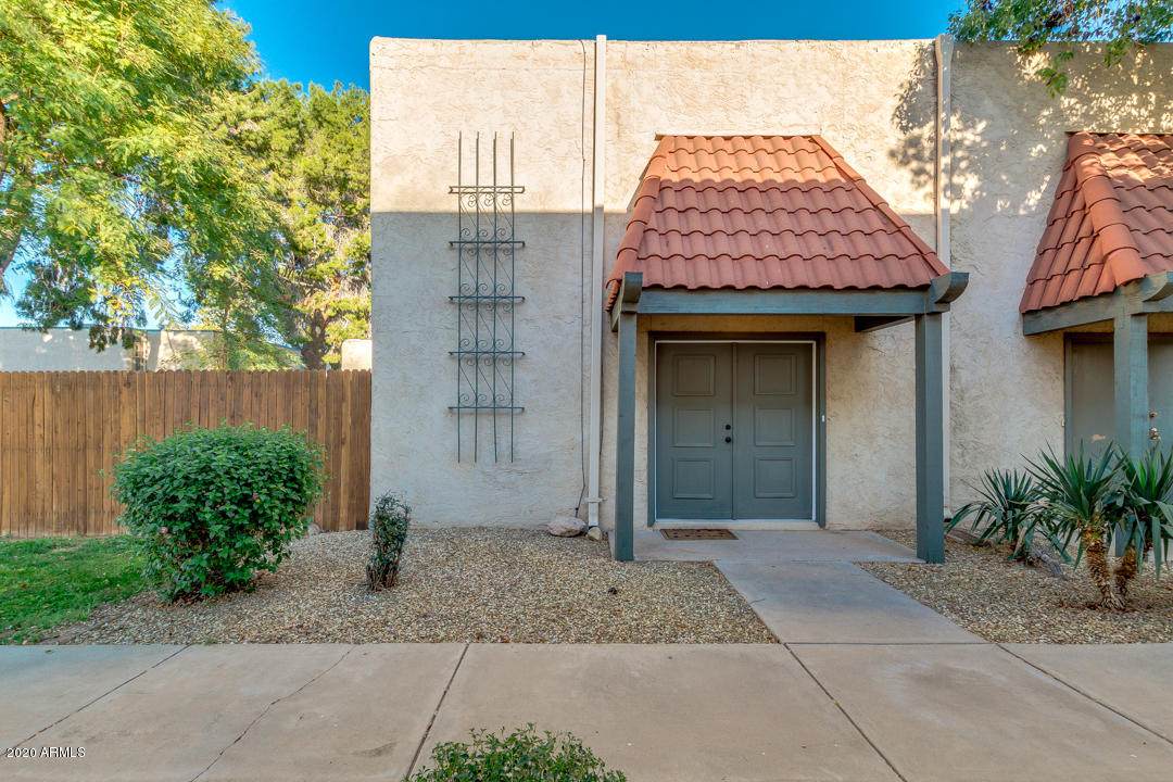 5914 Golden Lane - Photo 1