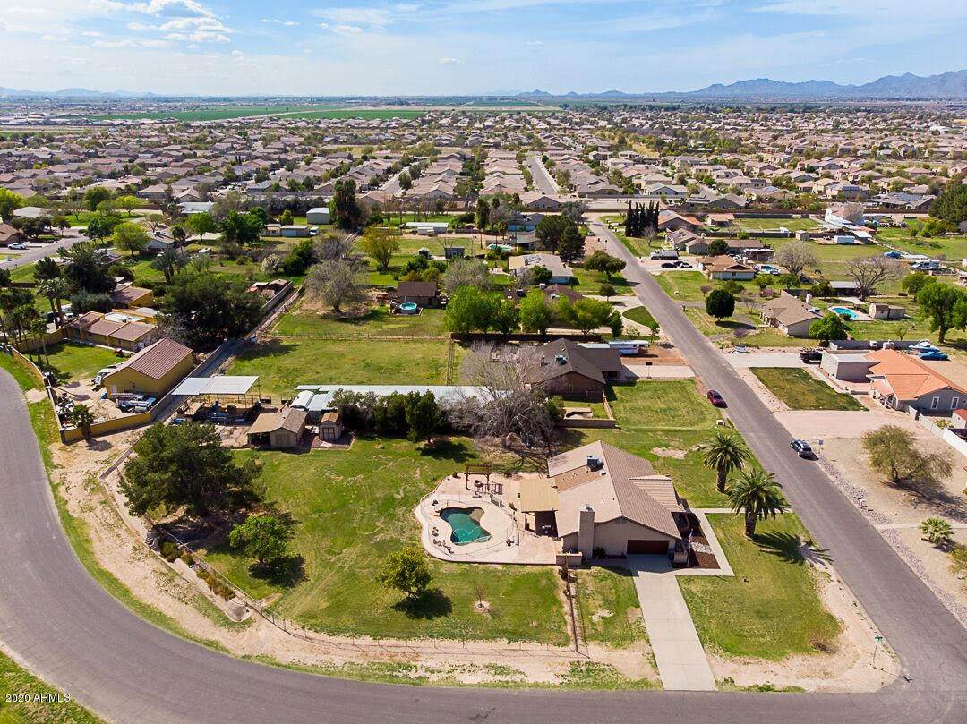 16601 Hilton Avenue - Photo 1