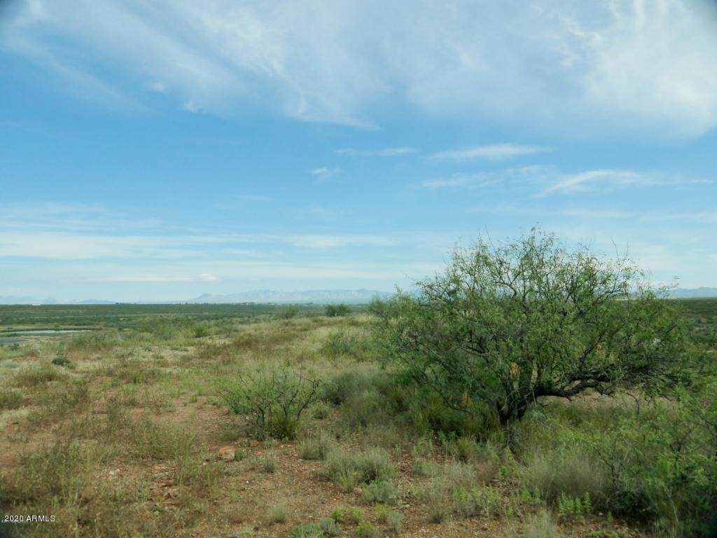 1080 Plateau Lane - Photo 1