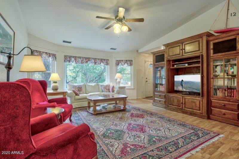 914 Country Lane - Photo 1 914 Country Lane - Photo 1