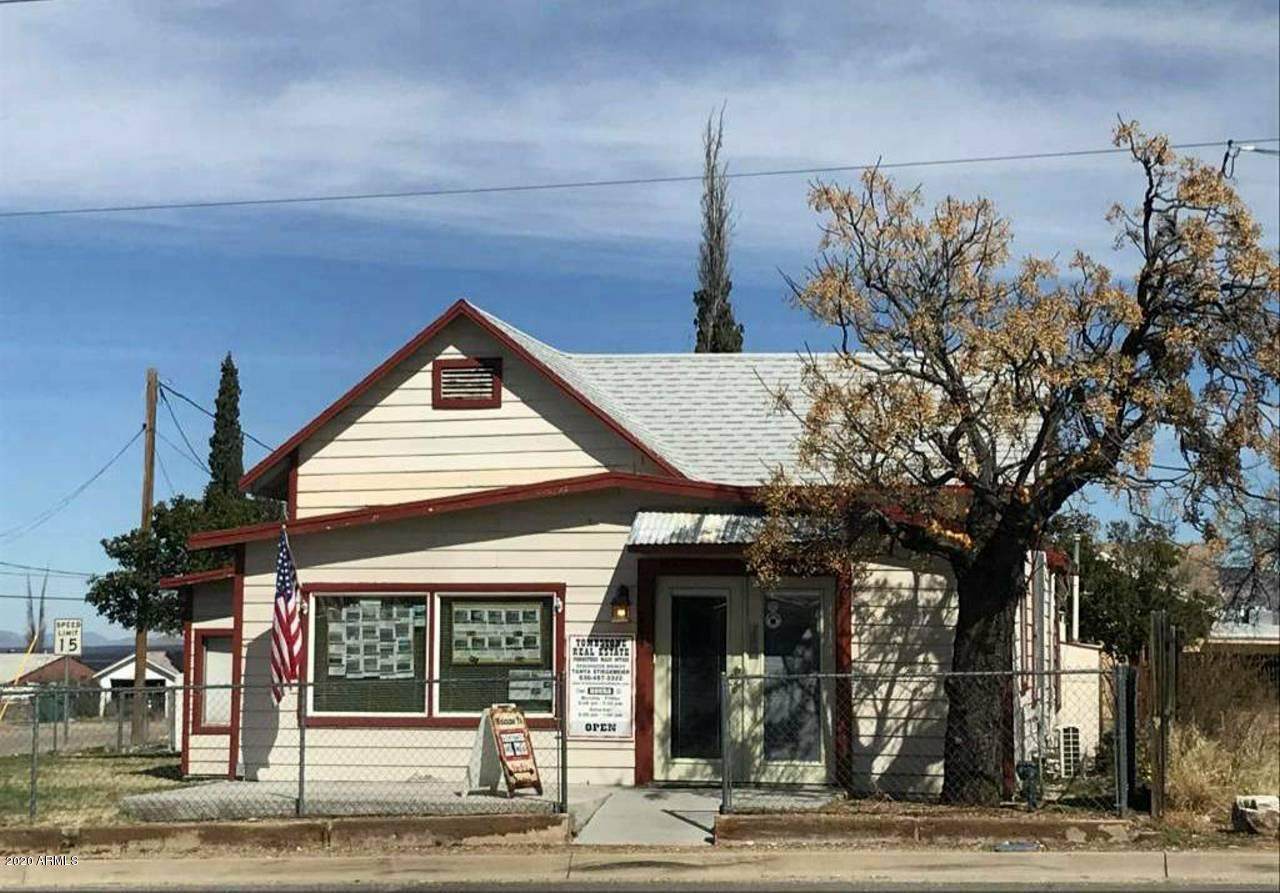 204 Fremont Street - Photo 1