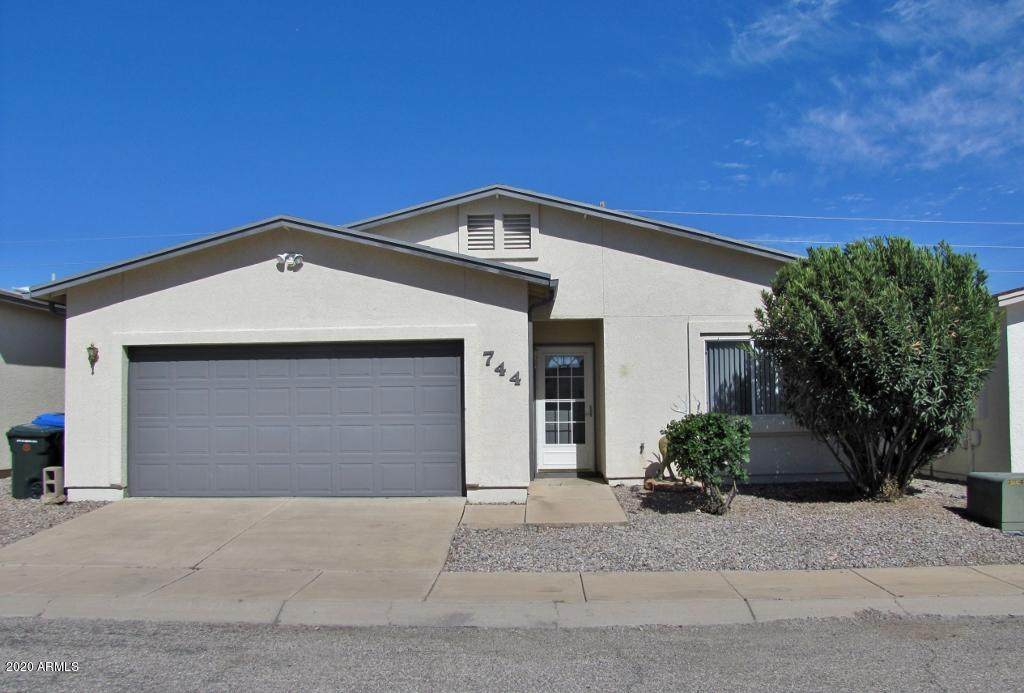 744 Four Winds Circle - Photo 1 744 Four Winds Circle - Photo 1