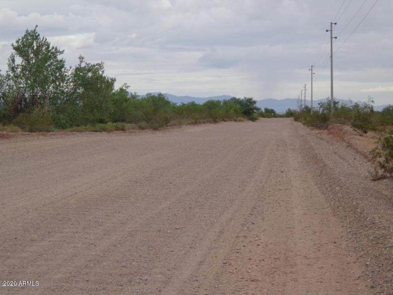 42700 Bethany Home Road - Photo 1