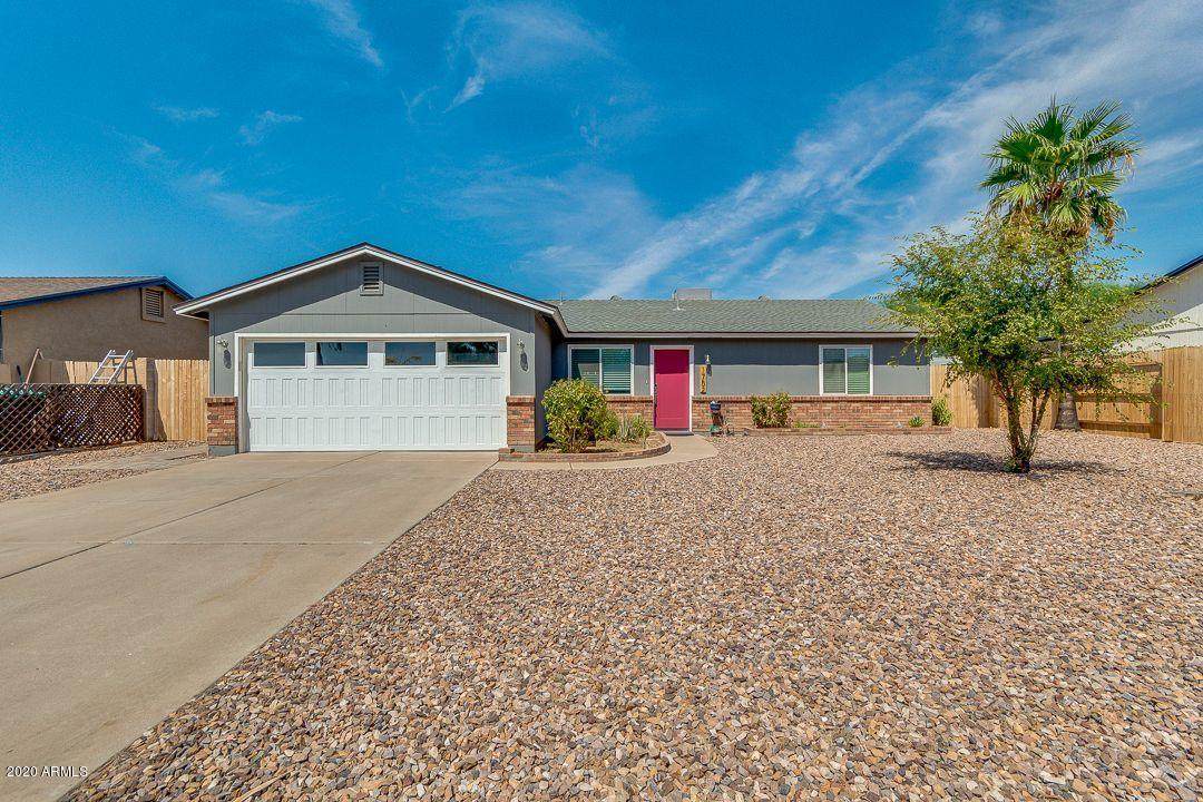1752 Glenview - Photo 1