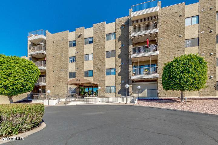 425 Parkcrest - Photo 1